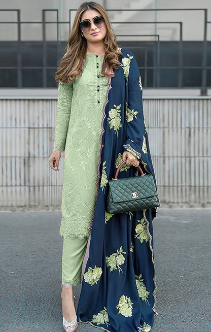 Zainab Chottani 4155