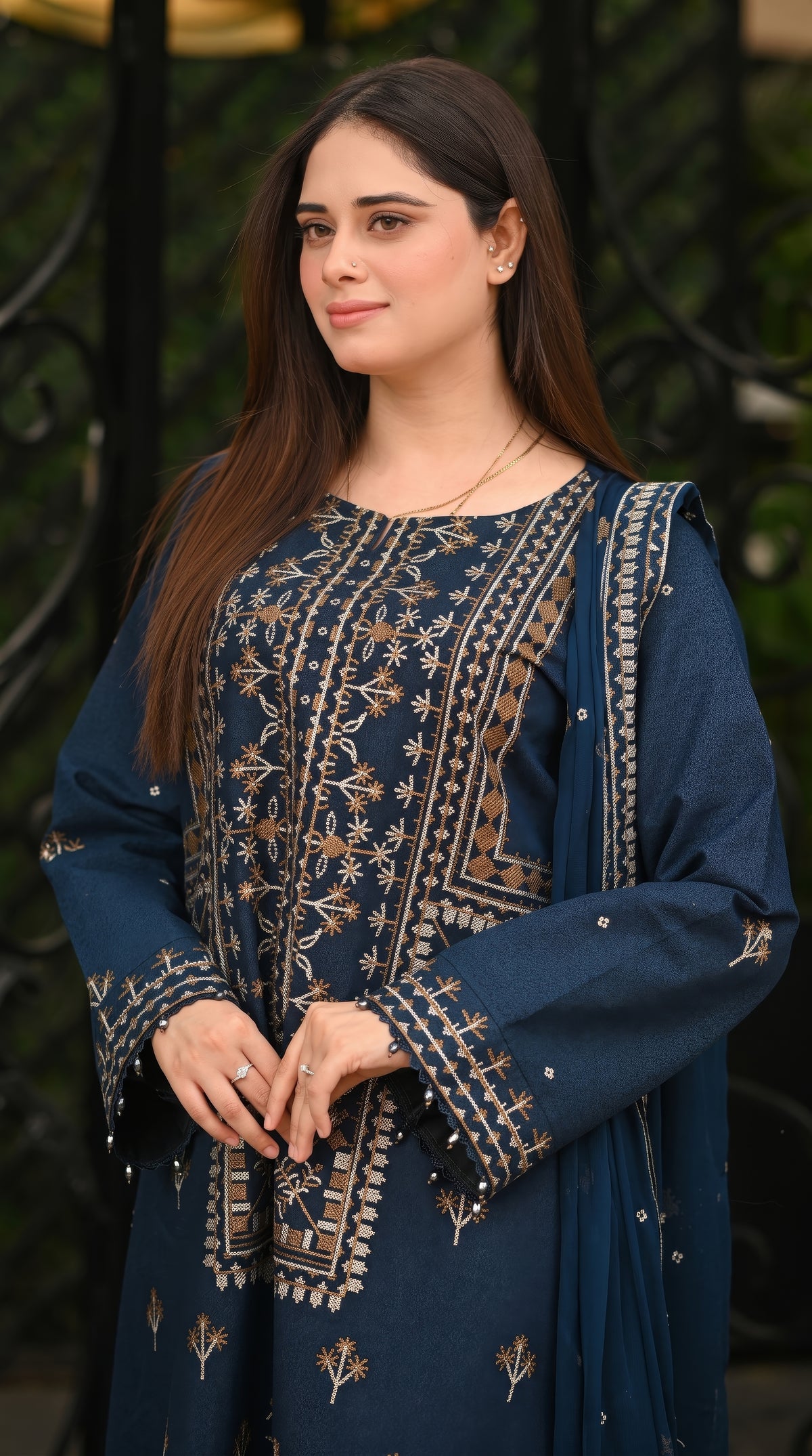 BATIK 6527