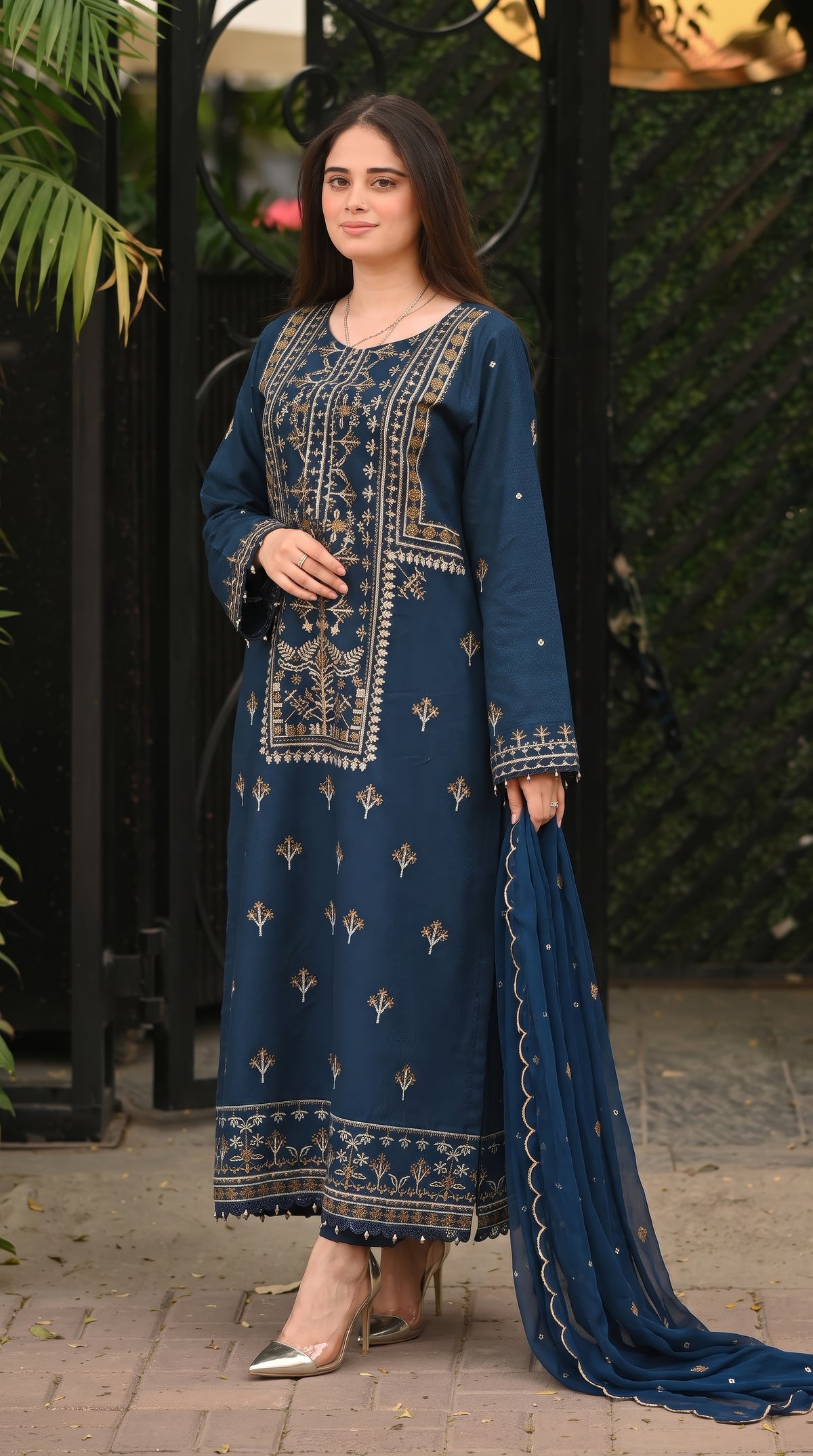 BATIK 6527