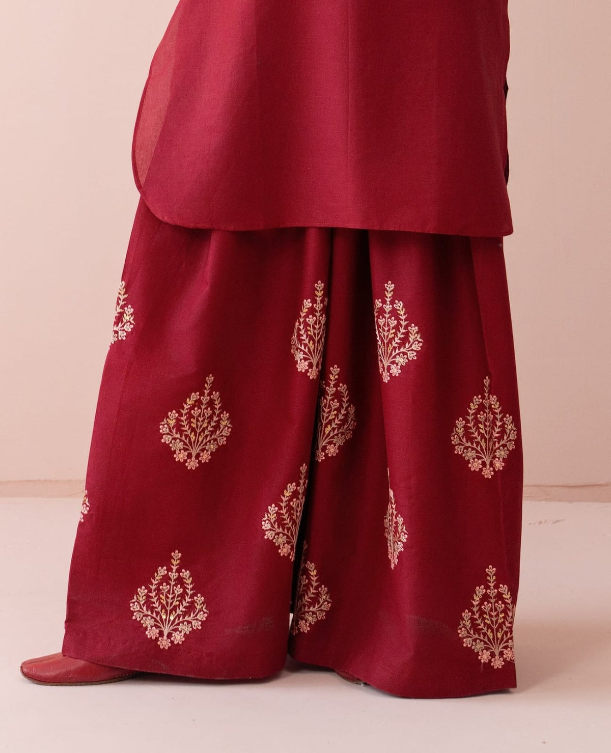 URGE 6203 RED