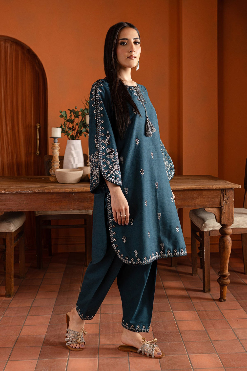 BATIK  6167